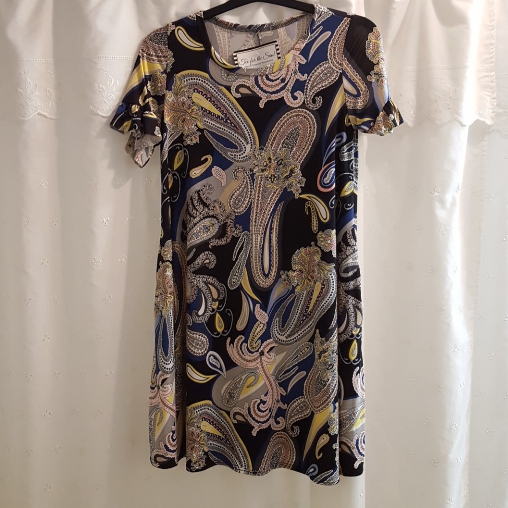 Tee for the Soul paisley dress size M
